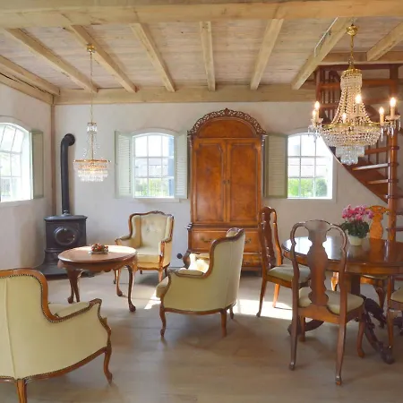 Vakantiehuis Cozy In With Sauna