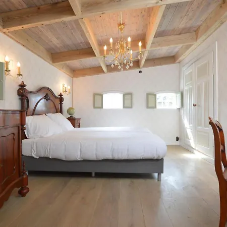 Vakantiehuis Cozy In With Sauna